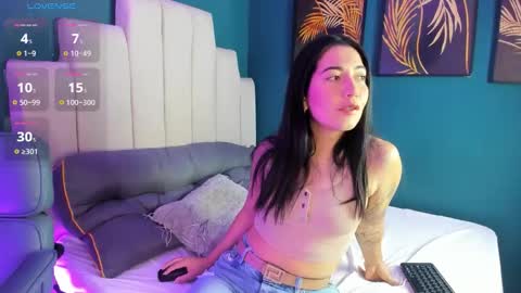 adriienne_ online show from 03-19-26, 08:24