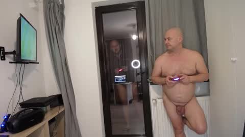 BEST LOVER online show from 01-24-25, 12:09