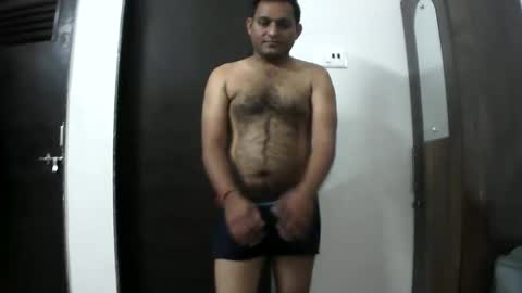 Snapshot of adudeandsexy chatting on 04-19-26, 06:10 adudeandsexy online show from 04-19-26, 06:10