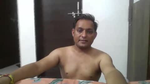 Snapshot of adudeandsexy chatting on 05-09-26, 03:39 adudeandsexy online show from 05-09-26, 03:39
