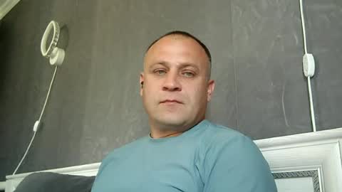 Snapshot of afonya342 chatting on 06-19-26, 05:23 Sasha online show from 06-19-26, 05:23