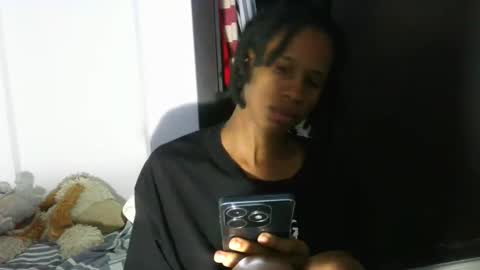 Snapshot of africadeluxe chatting on 01-12-25, 11:50 Africa online show from 01-12-25, 11:50