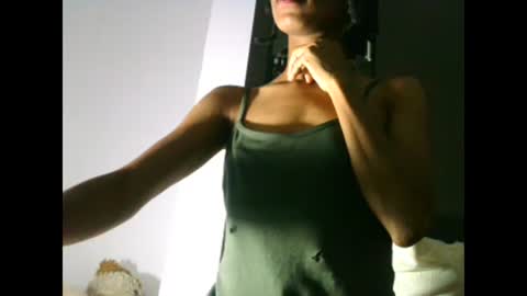 Snapshot of africadeluxe chatting on 01-29-25, 08:51 Africa online show from 01-29-25, 08:51