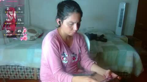 Snapshot of afrodita_024 chatting on 06-08-26, 02:34 afrodita_024 online show from 06-08-26, 02:34