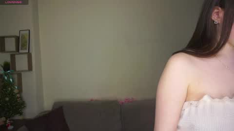 Snapshot of aftonbunkers chatting on 04-15-26, 06:09 Lana 1800 - 0330 UTC Mia 0700- 1630 UTC online show from 04-15-26, 06:09