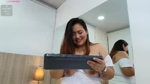 Snapshot of agata_hernandez chatting on 06-25-26, 05:12 Agata Hernandez online show from 06-25-26, 05:12