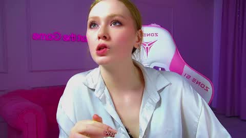 AgataFoxley online show from 05-12-26, 06:38