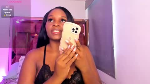 Snapshot of agatha_morrison1 chatting on 12-31-24, 07:29 Agatha online show from 12-31-24, 07:29