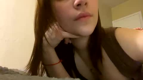 Agnes online show from 03-25-26, 10:16