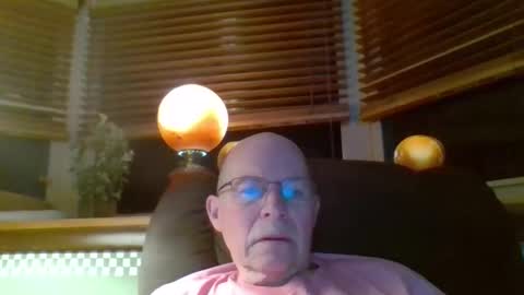 aguynrkfrd online show from 01-10-26, 10:17