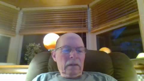 aguynrkfrd online show from 05-04-26, 10:00