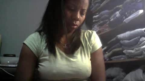 Aicha boobs online show from 10-08-25, 02:09