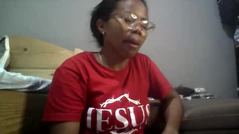 Aicha boobs online show from 10-21-25, 06:41