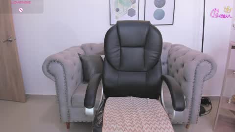 Snapshot of aida_adams chatting on 04-04-26, 11:40 AIDA ADAMS online show from 04-04-26, 11:40