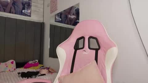 Aida online show from 03-20-26, 11:53