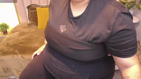 Ailyn rouss online show from 04-12-26, 02:00