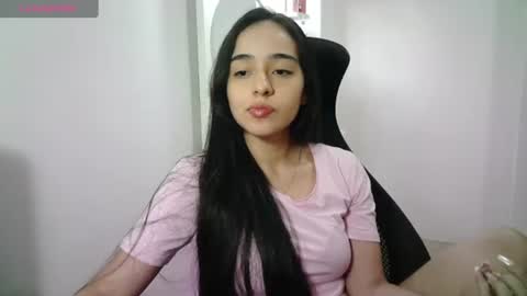 Snapshot of aineangeel chatting on 07-10-26, 01:43 AINE online show from 07-10-26, 01:43