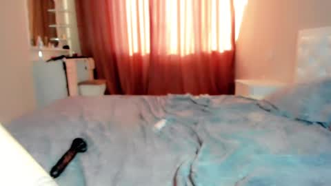 Aira online show from 02-07-25, 05:52