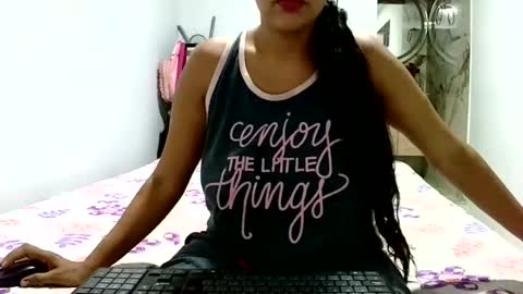 Snapshot of aisha_koswell3 chatting on 07-09-26, 05:17 aisha koswell3 online show from 07-09-26, 05:17