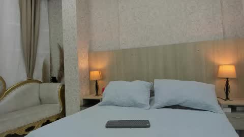 Aisha online show from 02-06-26, 03:44