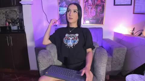 Snapshot of aitana_fox chatting on 08-03-26, 01:26 Aitana Fox online show from 08-03-26, 01:26