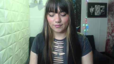 Aitana online show from 12-26-24, 09:15