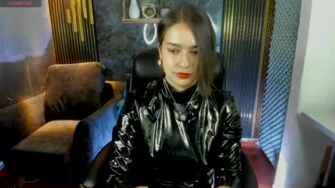 Miss Tatiana Independent Chaturbate Model online show from 04-12-26, 01:43