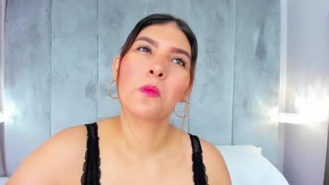 Snapshot of aitanajones1_ chatting on 06-09-26, 11:22 Aitana online show from 06-09-26, 11:22
