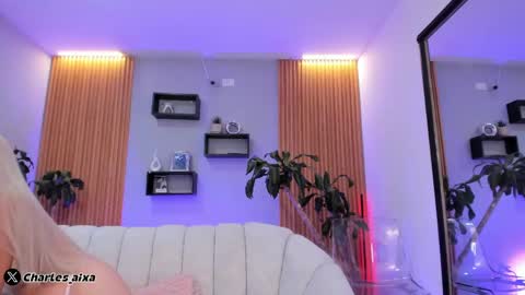 Snapshot of aixa_charless chatting on 06-07-26, 04:49 Aixa online show from 06-07-26, 04:49