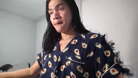 akamamiki25 online show from 04-21-26, 02:01