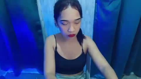 Snapshot of akari_yui chatting on 04-23-26, 04:31 REA online show from 04-23-26, 04:31