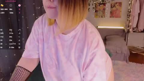 Snapshot of akinohana chatting on 06-08-26, 01:39 Aki online show from 06-08-26, 01:39
