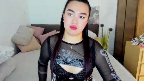 akira_oh_yes online show from 12-10-24, 09:55