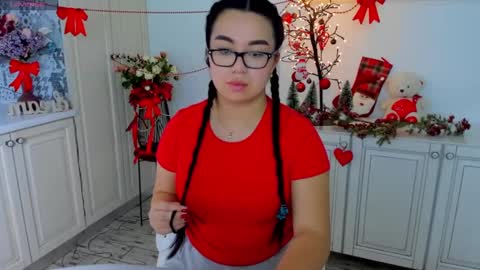 akira_oh_yes online show from 12-16-24, 09:03