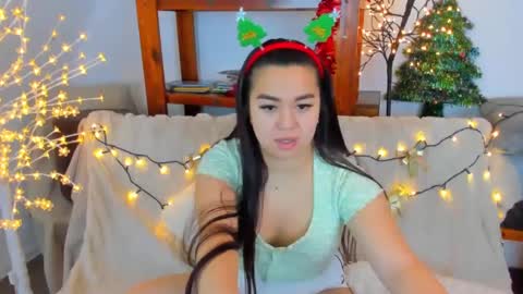 akira_oh_yes online show from 12-28-24, 09:31