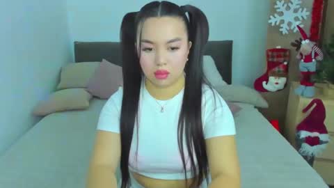 akira_oh_yes online show from 01-12-25, 11:39