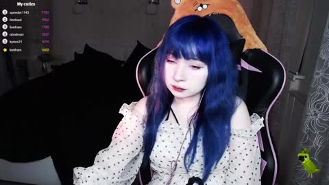 akirahartyx online show from 01-18-25, 03:27