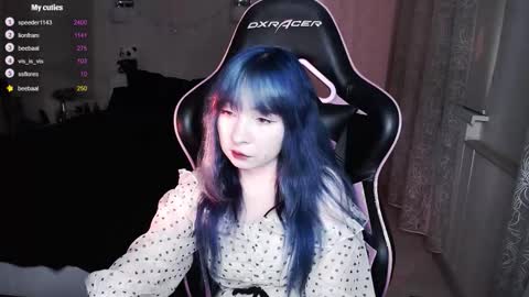 akirahartyx online show from 10-07-25, 03:53