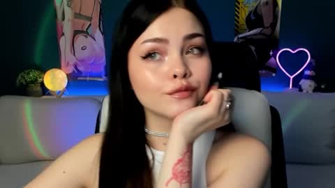 Snapshot of akirakatsu chatting on 01-04-25, 07:44 Akira online show from 01-04-25, 07:44