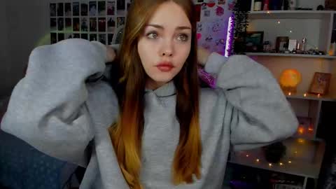 Snapshot of akirakatsu chatting on 09-30-25, 11:26 Akira online show from 09-30-25, 11:26