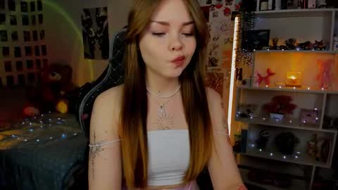 Snapshot of akirakatsu chatting on 01-11-26, 11:04 Akira online show from 01-11-26, 11:04