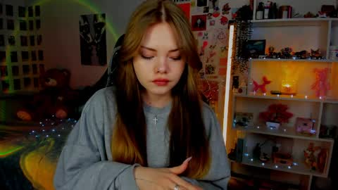 Snapshot of akirakatsu chatting on 04-04-26, 10:46 Akira online show from 04-04-26, 10:46