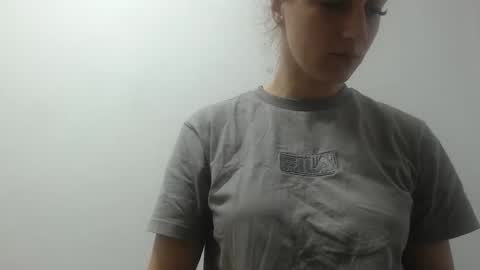 Snapshot of akyragrace chatting on 05-30-26, 02:41 akyragrace online show from 05-30-26, 02:41