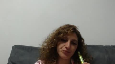 Snapshot of akyragrace chatting on 06-05-26, 06:02 akyragrace online show from 06-05-26, 06:02