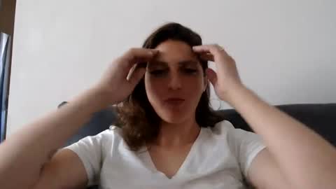 Snapshot of akyragrace chatting on 07-04-26, 02:34 akyragrace online show from 07-04-26, 02:34