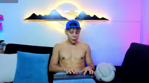 Snapshot of al_miko chatting on 03-20-26, 05:12 Al Fox Miko Fortuni online show from 03-20-26, 05:12