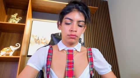 Alahia Rodriguez online show from 04-03-26, 12:25
