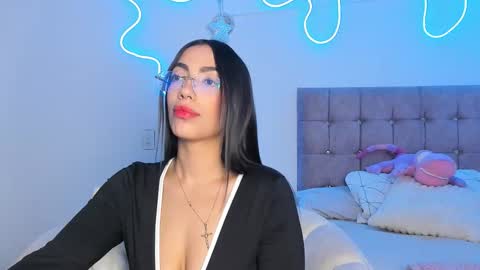 Alaia Alegria online show from 03-13-26, 10:49