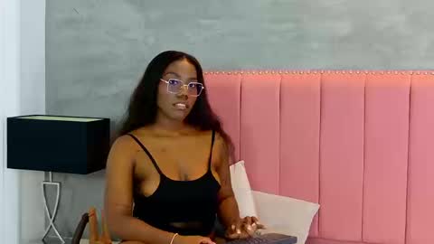 alaia_colins online show from 03-21-26, 11:41
