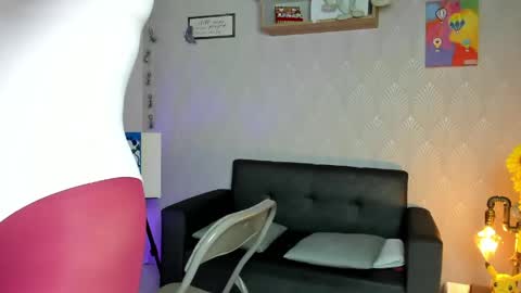 Alaia online show from 04-16-26, 06:09